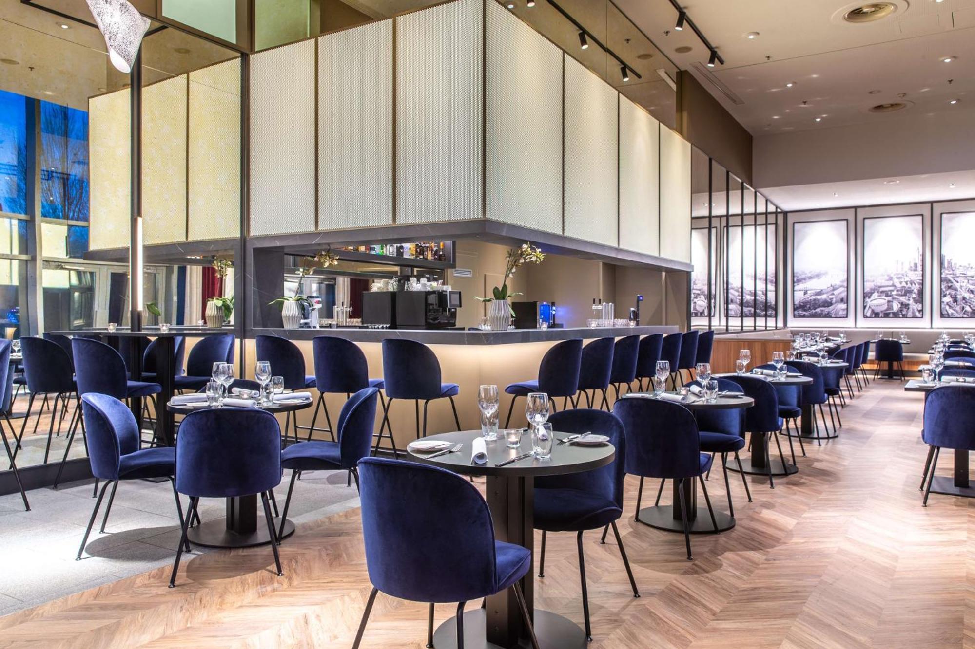 Radisson Blu Frankfurt 4*