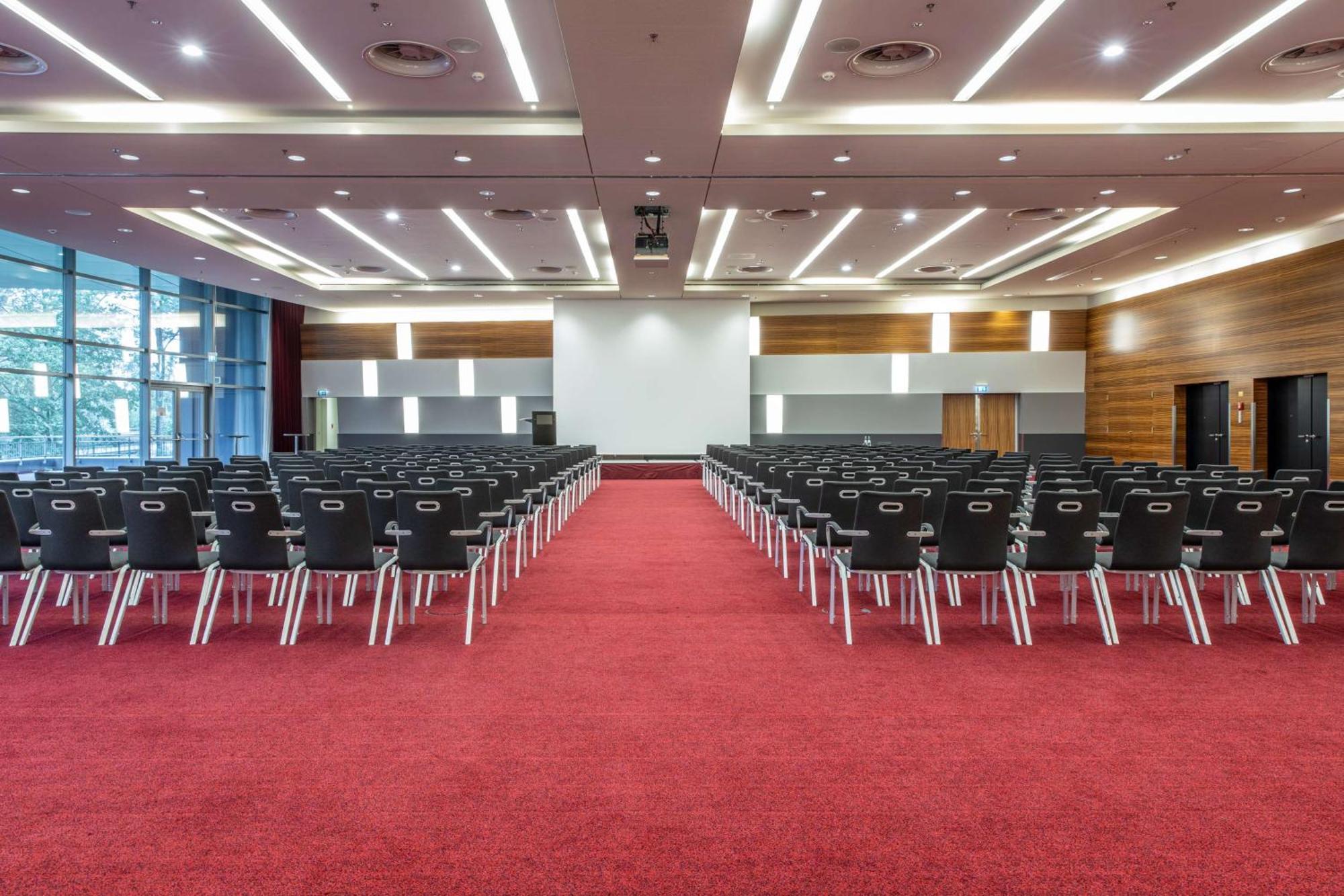 Radisson Blu Frankfurt 4* Fráncfort del Meno